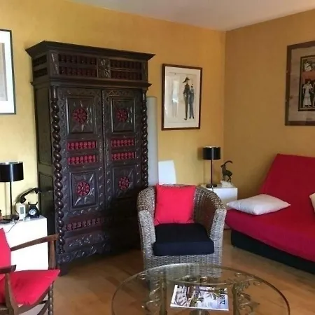 Claudenia : Des Vacances Au Calme A 2km Des Plages Et Du Centre * Biarritz