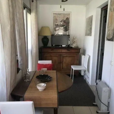 Apartment Claudenia : Des Vacances Au Calme A 2km Des Plages Et Du Centre