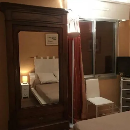 Claudenia : Des Vacances Au Calme A 2km Des Plages Et Du Centre Apartment *